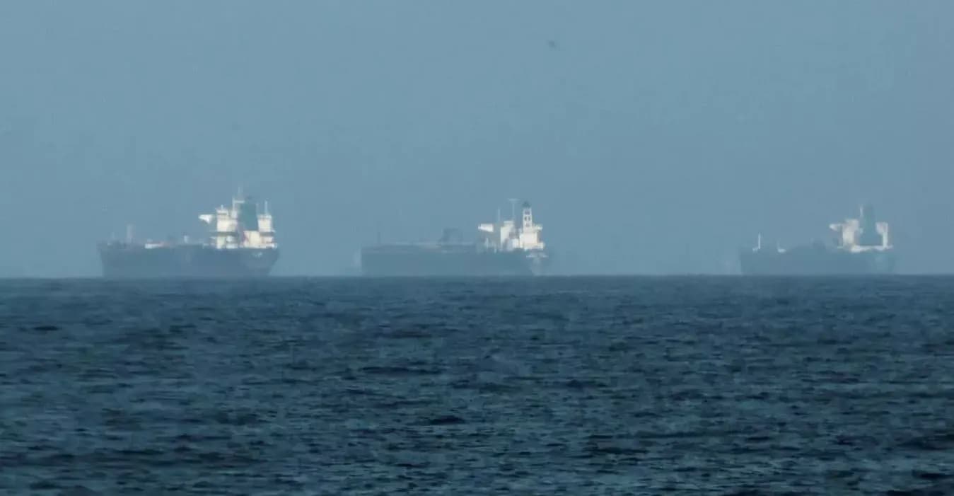 Selat Hormuz Ditutup Iran, 60 Kapal Prancis Terjebak di Perairan Timur Tengah