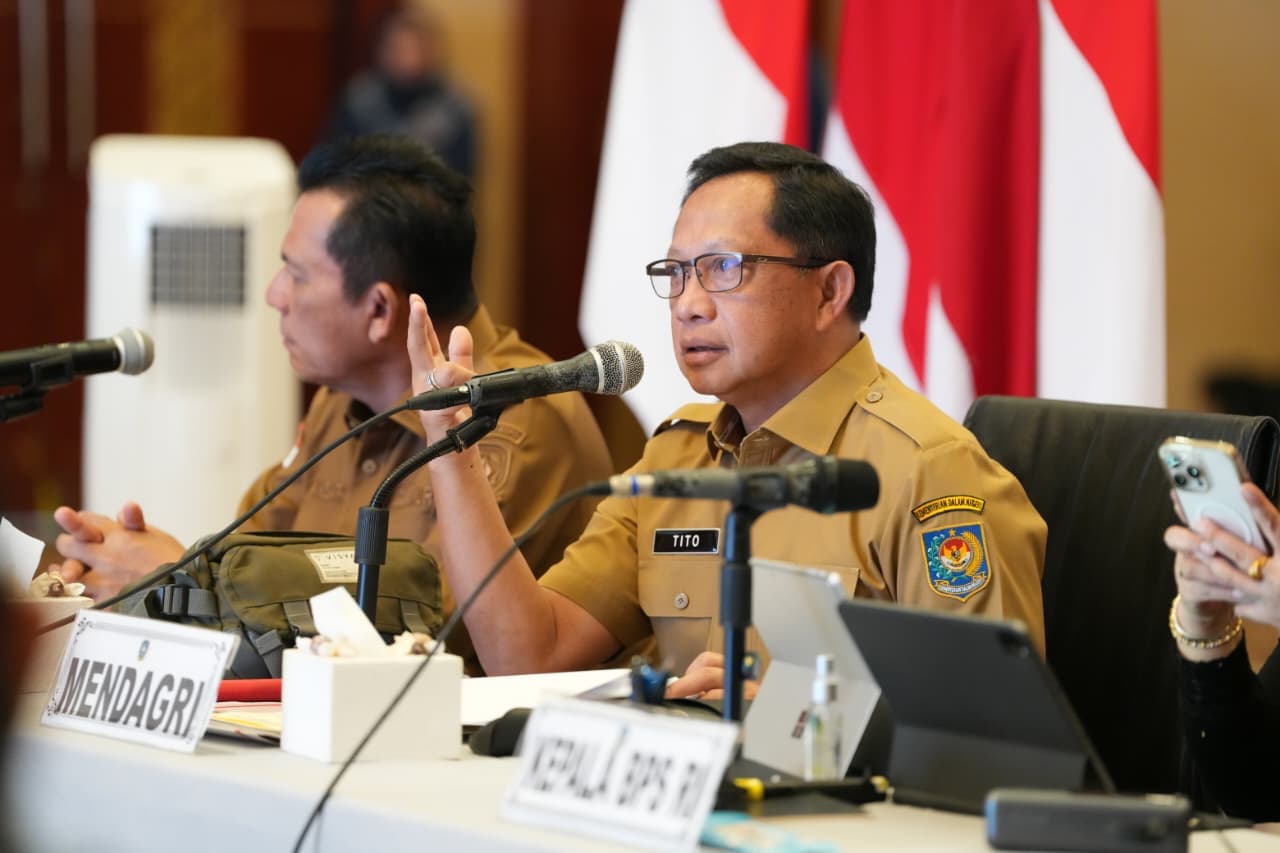 Pasokan Pangan Masih Aman, Mendagri Minta Masyarakat Tak 'Panic Buying'