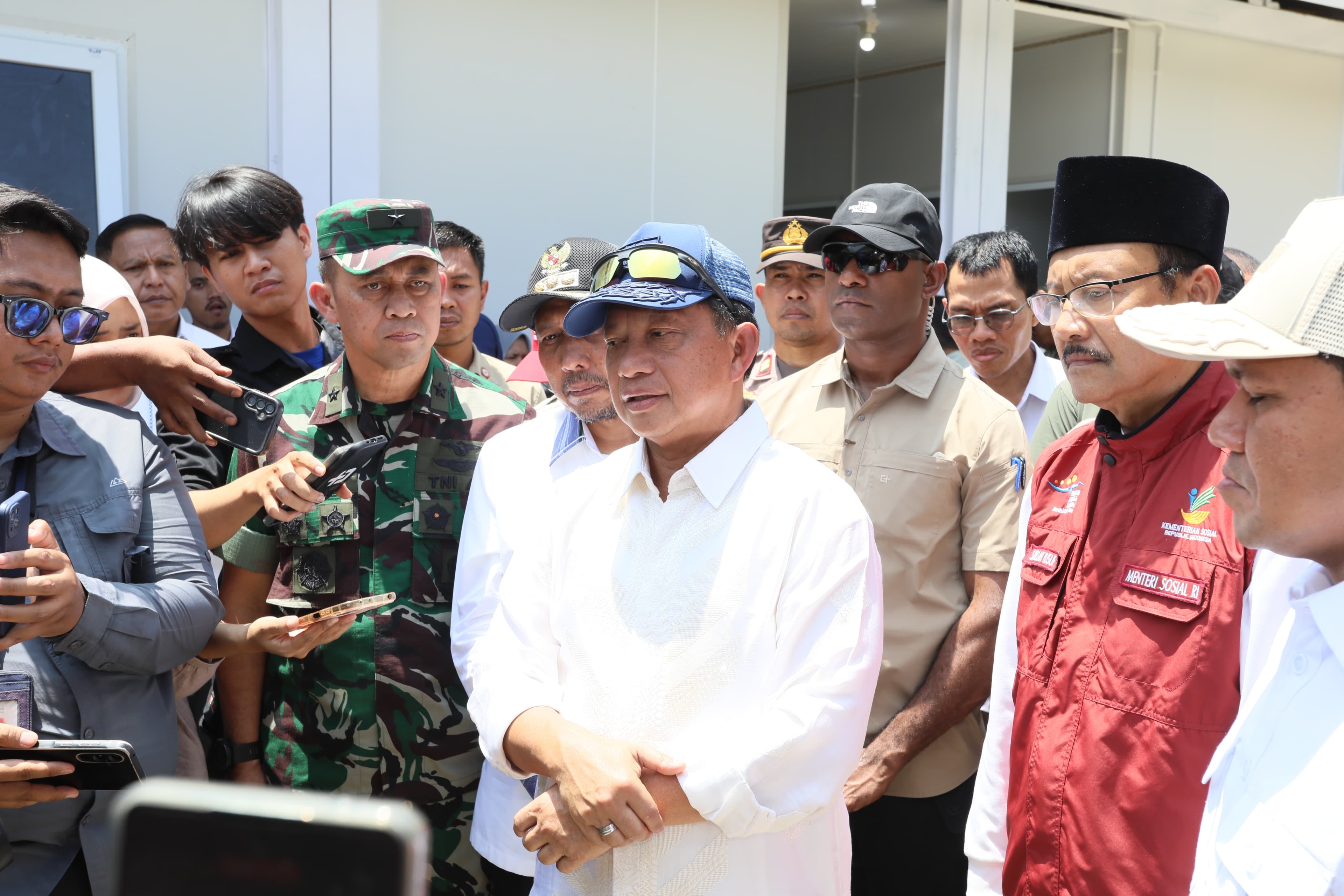 Pemerintah Perbaiki 3.700 Satuan Pendidikan yang Rusak Akibat Bencana Sumatera