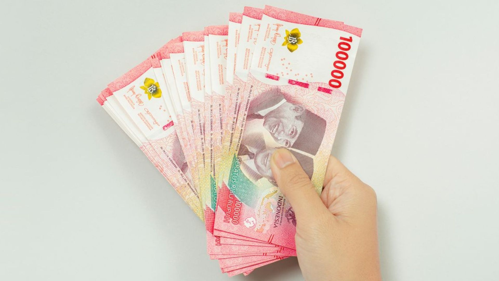 Rupiah Naik Tipis ke Rp17.211, Ini Pendorongnya