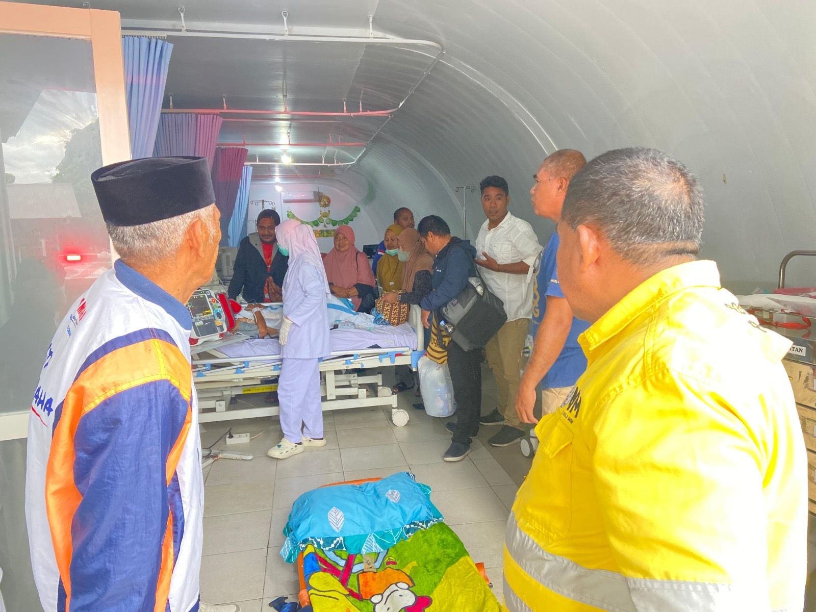 Gunakan Helikopter, NHM Peduli Evakuasi Pasien dari Halmahera Utara ke Manado