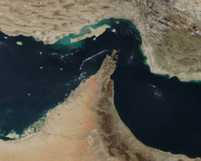 Selat Hormuz Memanas! Iran Dikabarkan Minta Transaksi Minyak Pakai Yuan