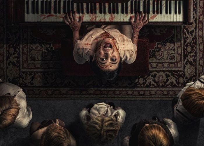Sinopsis Film Danur: The Last Chapter, Babak Terakhir Kisah Risa