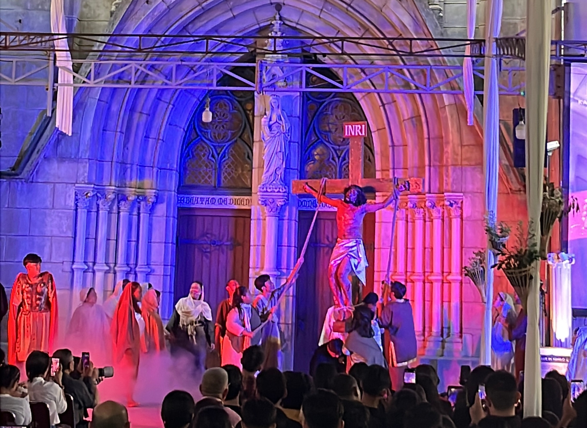 Jumat Agung, Gereja Katedral Jakarta Gelar Jalan Salib Renungi Sengsara dan Wafat Kristus