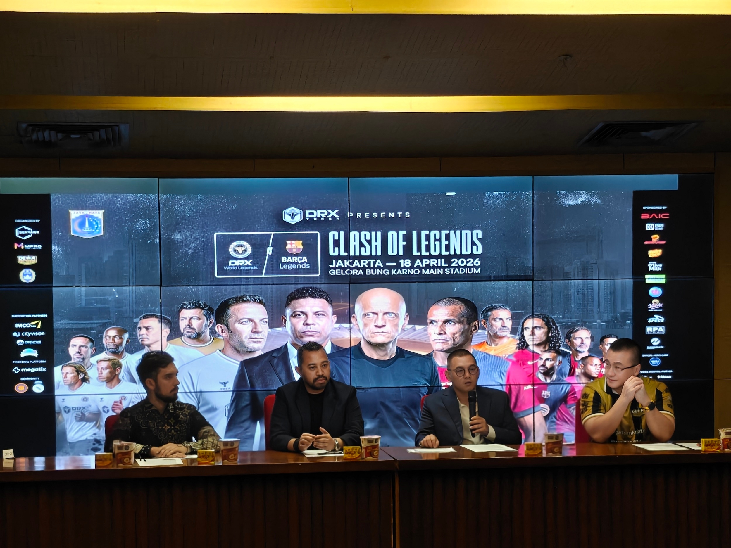 Legenda Real Madrid Batal ke Jakarta, Clash of Legends 2026 Tetap Diramaikan Cannavaro dan Pierluini Collina