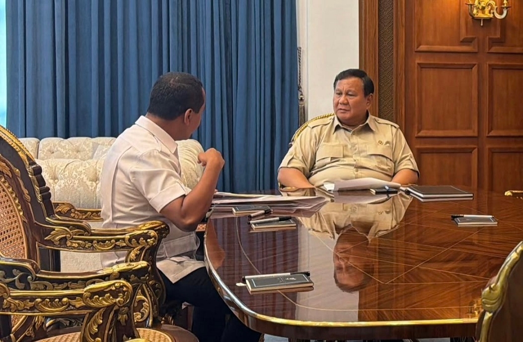 Presiden Prabowo Terima Laporan dari Menteri ESDM, Tindak Lanjut Pertemuan di Rusia