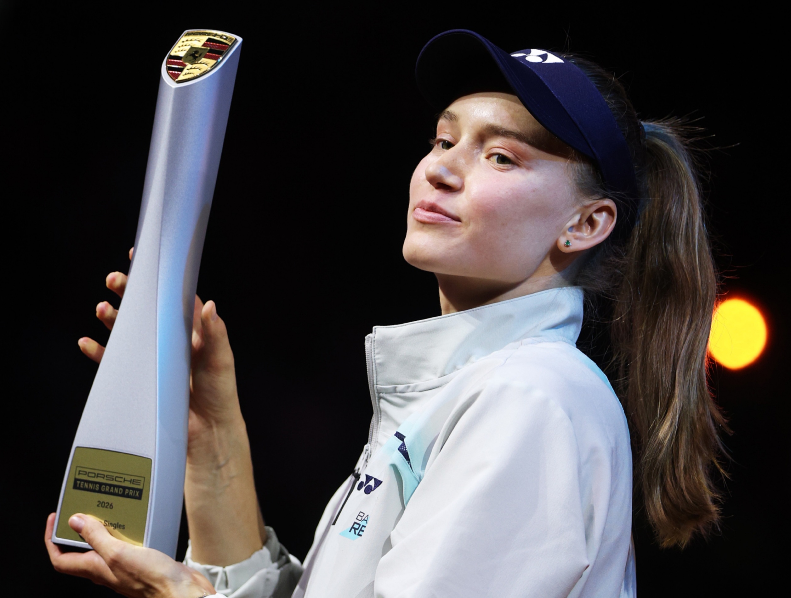 Stuttgart Terbuka: Sempurna! Elena Rybakina Pertahankan Gelar dan Amankan Posisi Puncak Race to Riyadh