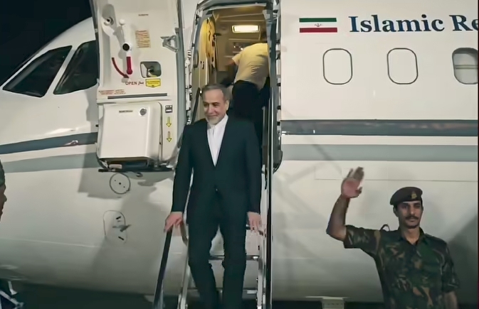 Menlu Iran Tiba di Pakistan, Rundingan Damai Lanjutan Temui Titik Terang