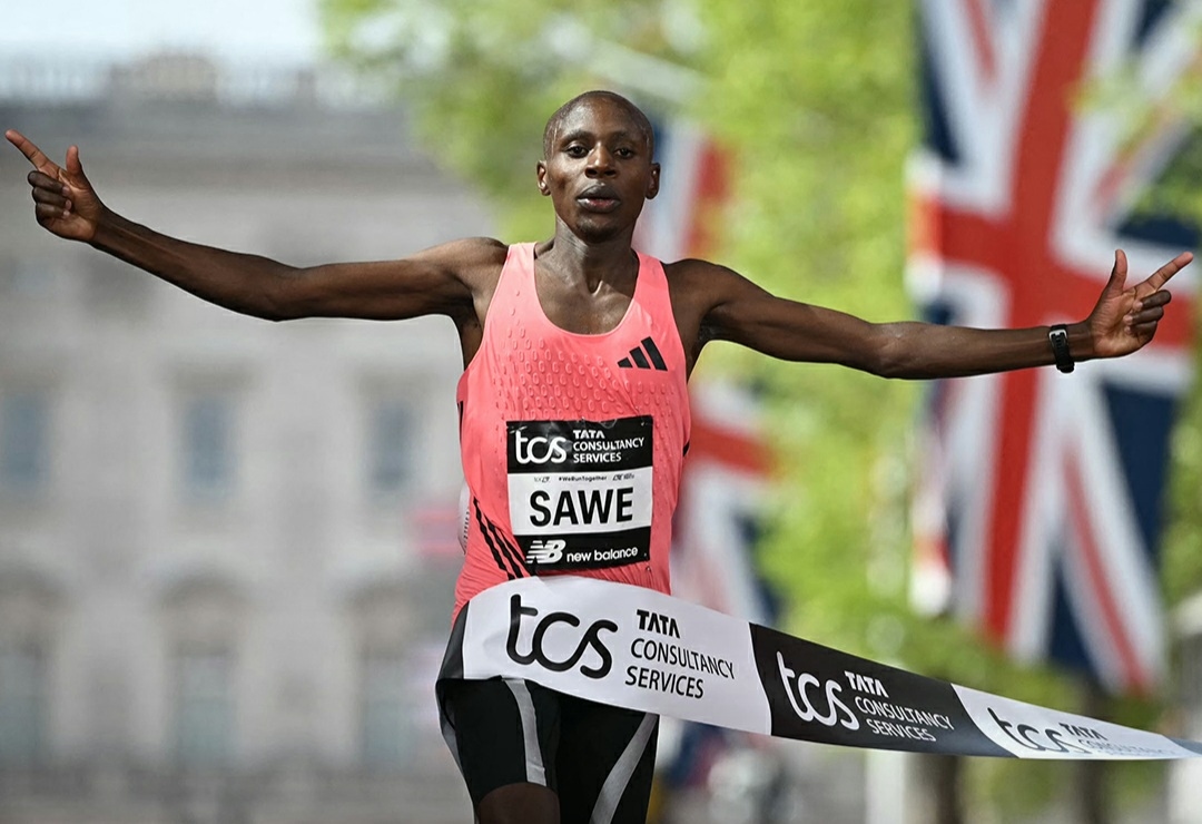 Maraton London: Pecah Rekor! Sebastian Kawe Pelari Pertama Finish Kompetisi Resmi di Bawah 2 Jam