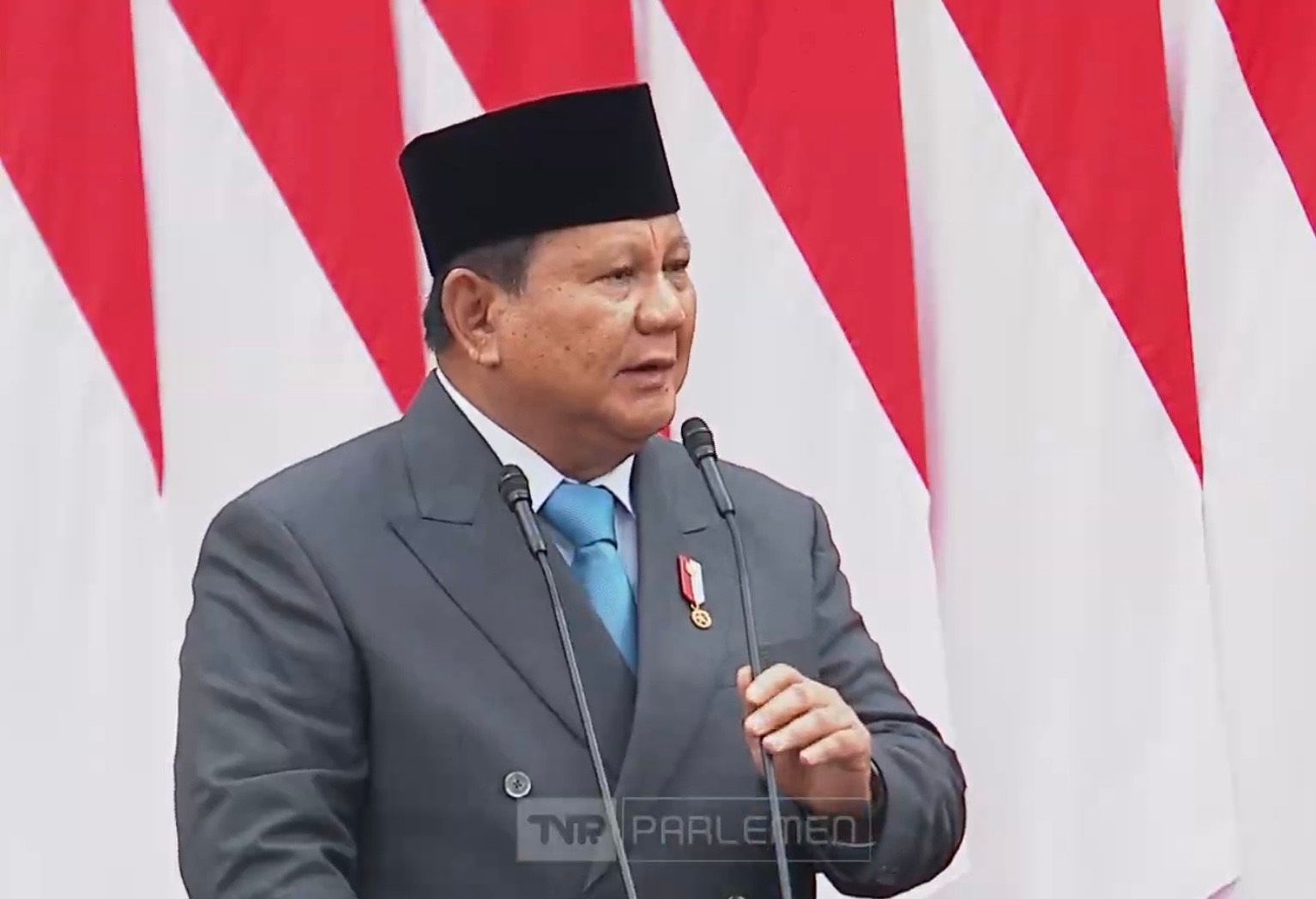 Prabowo Bakal Hadiri Peringatan Hari Buruh di Monas, Bakom: Pemerintah Berdiri Bersama Buruh