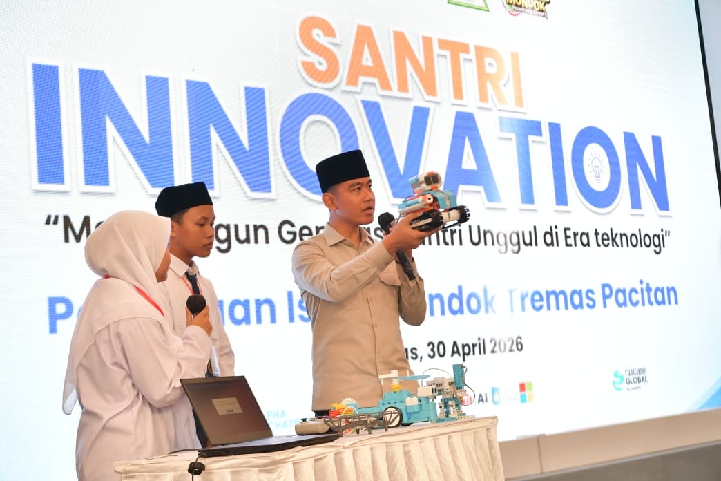 Hadapi Disrupsi Teknologi, Gibran Dorong Santri Tremas Pacitan Upgrade Diri dan Kuasai AI