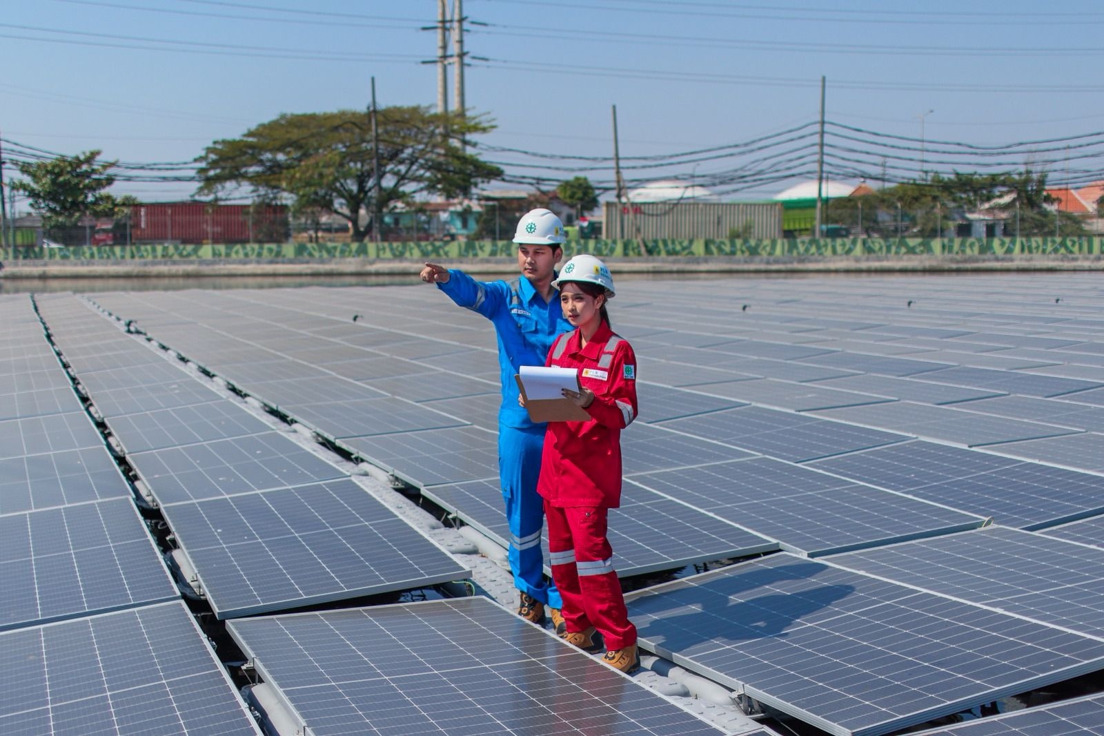 PLN Indonesia Power Gandeng DevvStream Kembangkan PLTS Off Grid dan Monetisasi Karbon
