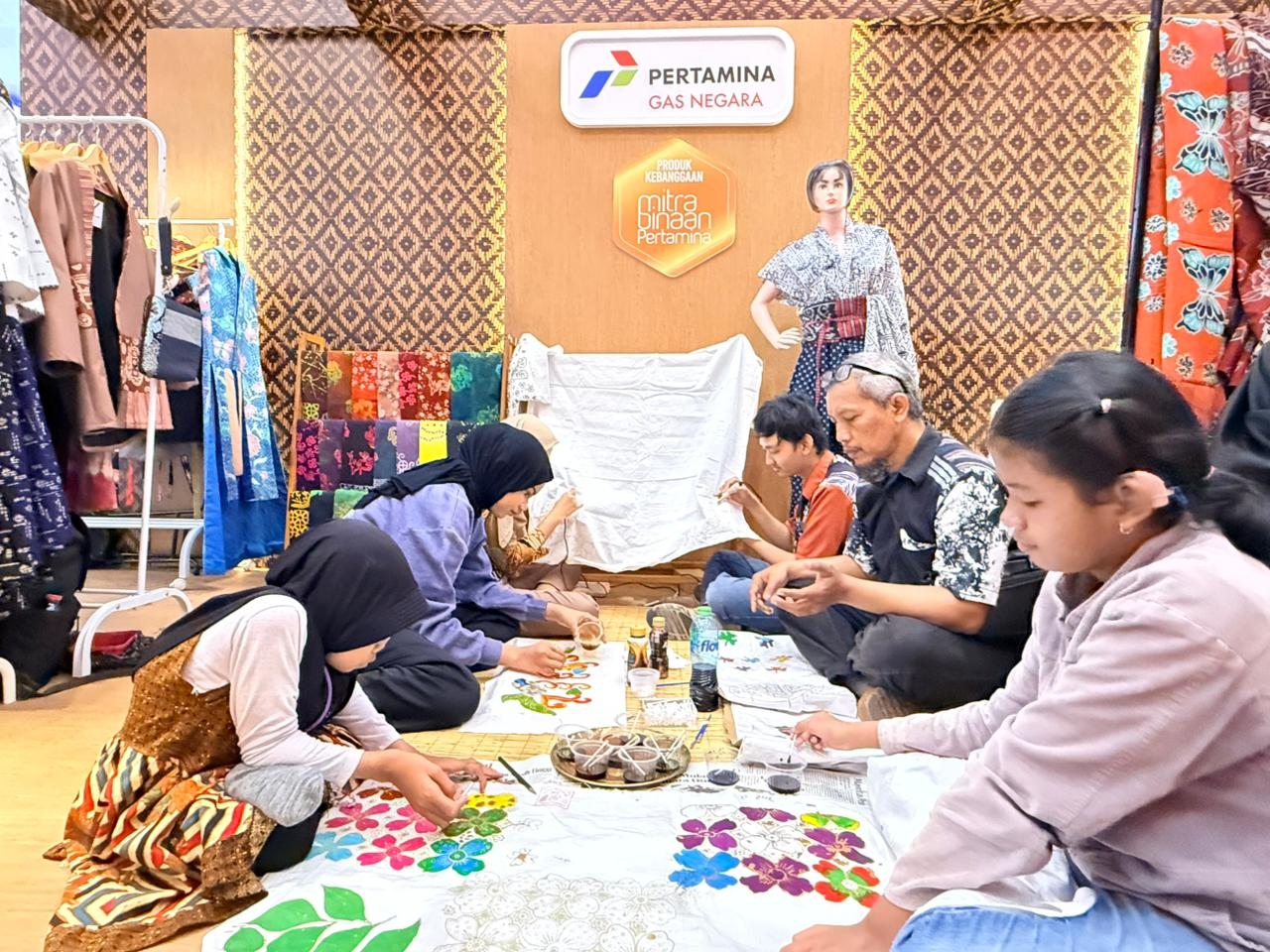 PGN Dorong Ekonomi Inklusif untuk UMKM dan Anak Disabilitas Lewat Batik