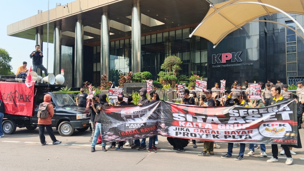 Kembali Gelar Demo, Massa Antikorupsi Desak KPK Sita Aset Kalla Group jika Gagal Bayar