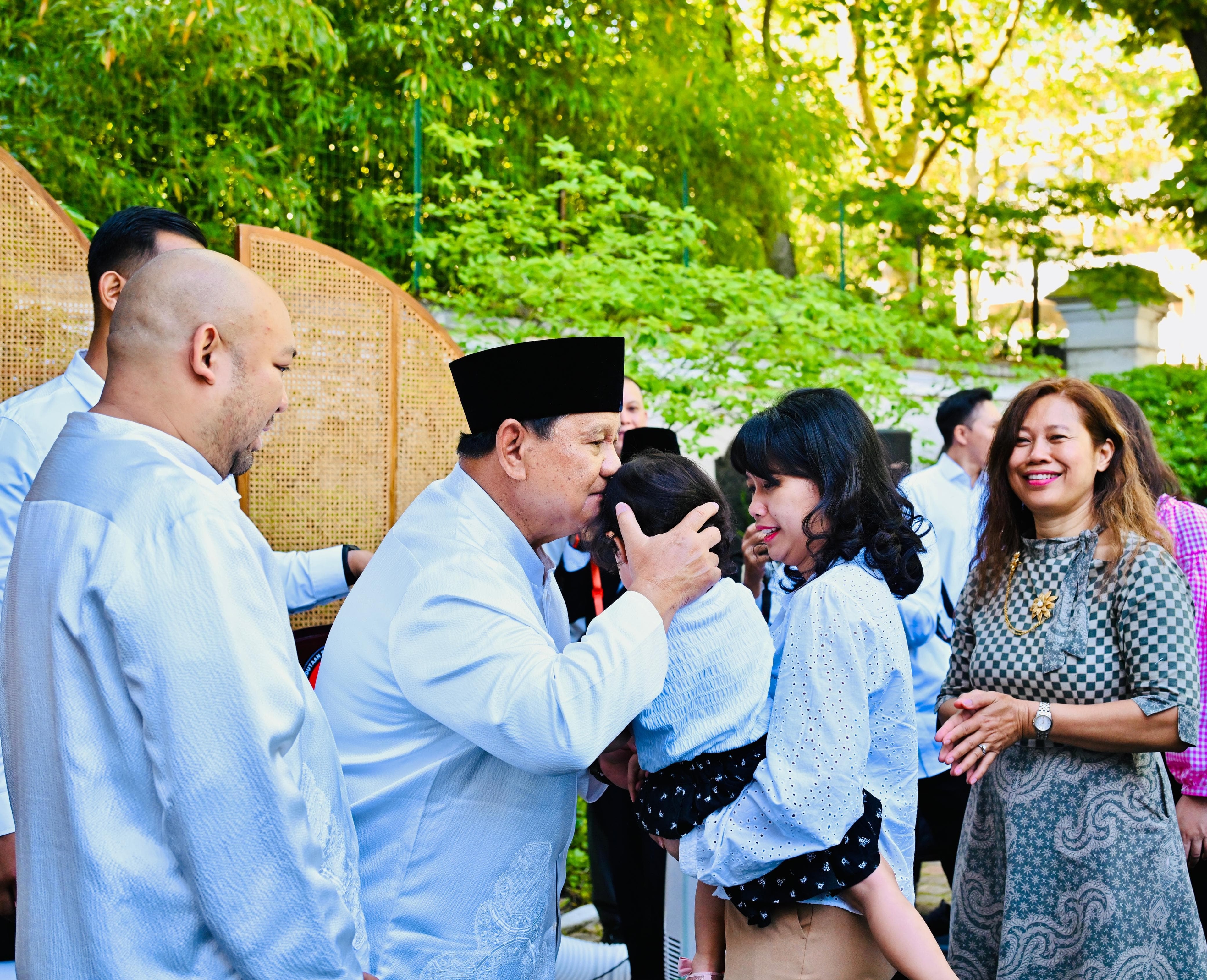 Curhat Diaspora RI di Paris Bahagia Rayakan Iduladha Bareng Prabowo: Seperti Kumpul dengan Keluarga Besar