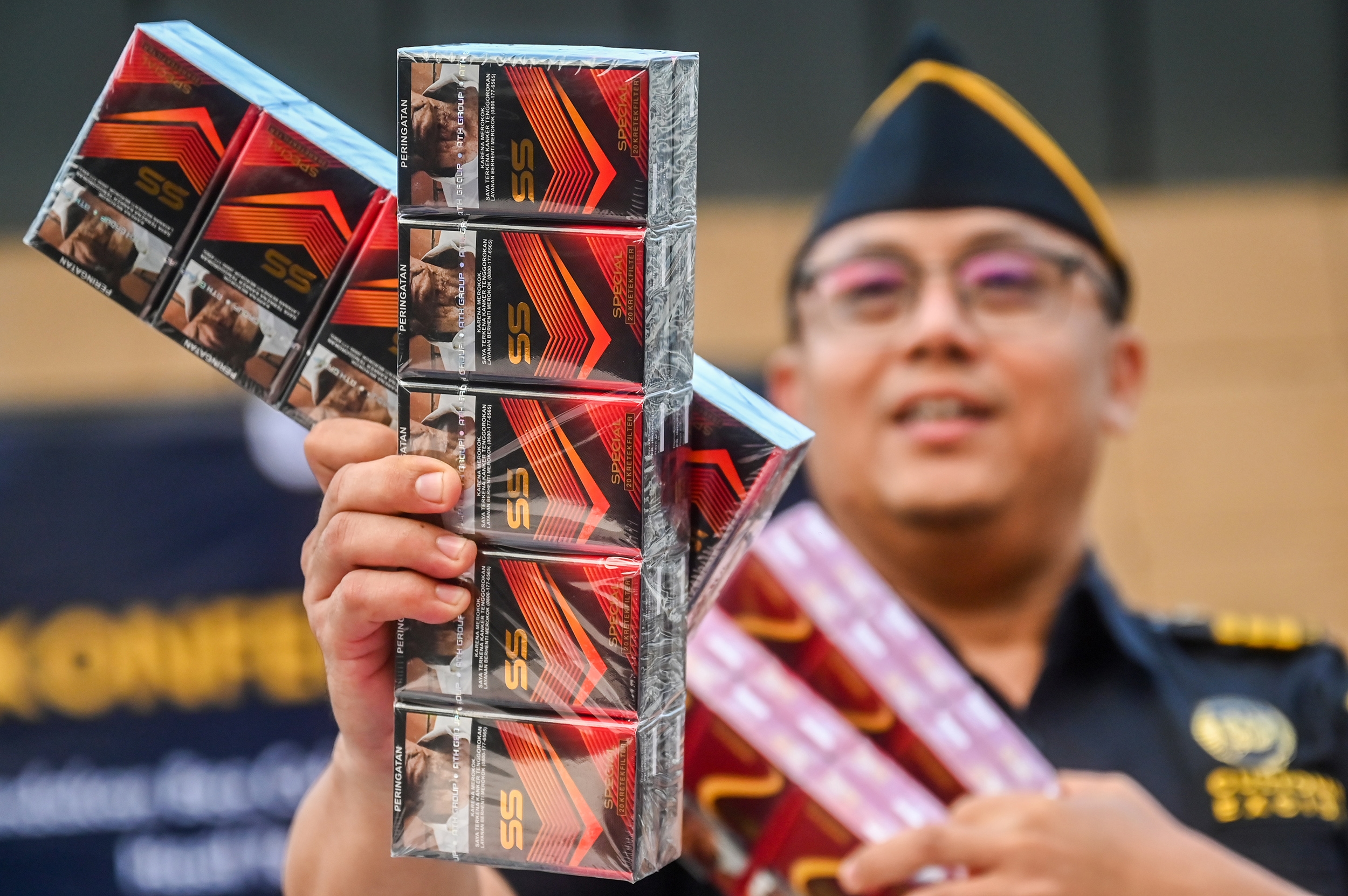 Bea Cukai Gagalkan Peredaran 2,2 Juta Batang Rokok Ilegal di Kalsel, Potensi Kerugian Negara Rp2,2 Miliar