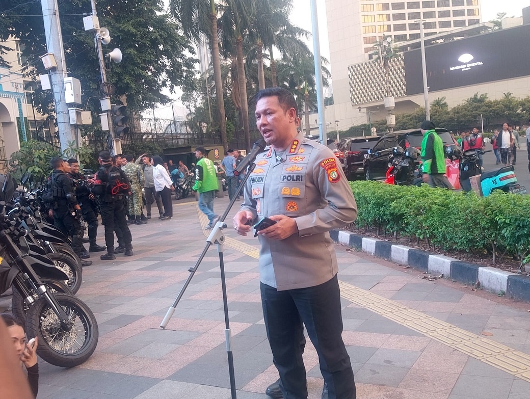 Bawa Bom Molotov, Dua Penumpang Gelap Demo Dibekuk di Bundaran HI