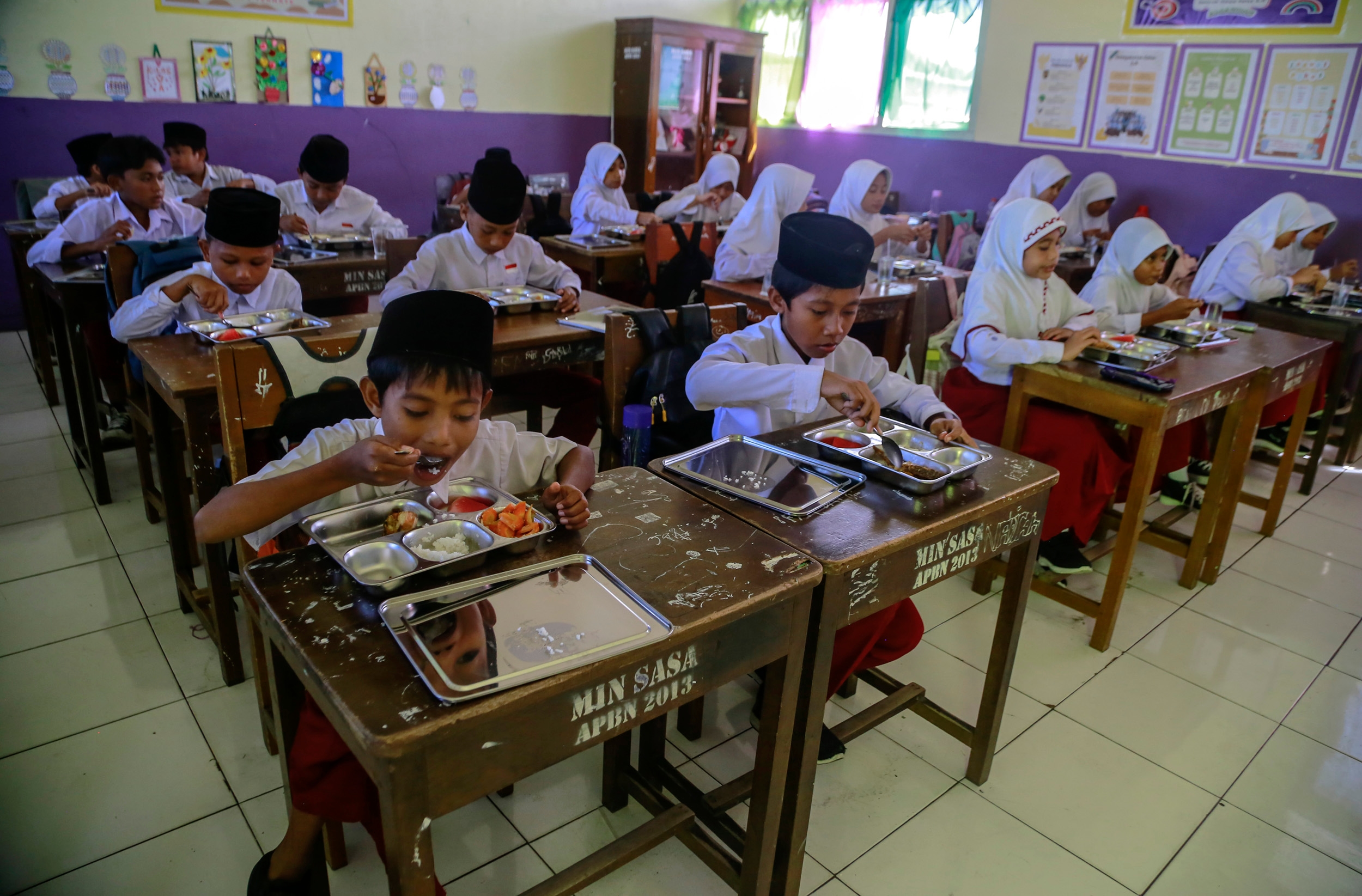 BGN Hentikan Sementara MBG Selama Libur Sekolah, Seluruh Dapur Akan Diaudit