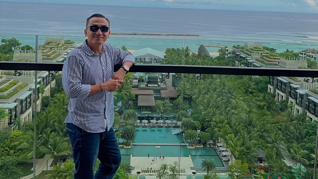Jenguk Haji Bolot yang Kena Serangan Jantung, Rico Ceper Merinding Lihat Kemajuan Sang Komedian