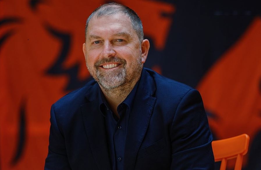 Tinggalkan Timnas Malaysia, Peter Cklamovski Langsung Latih Salford City