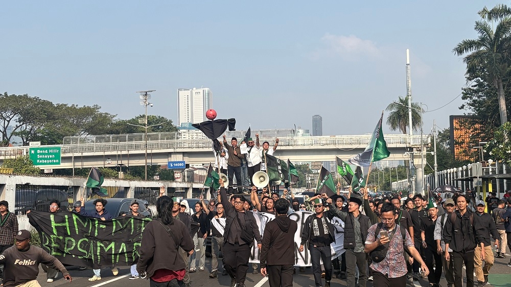 Mahasiswa Padati Depan Gedung DPR, Bawa Sejumlah Tuntutan