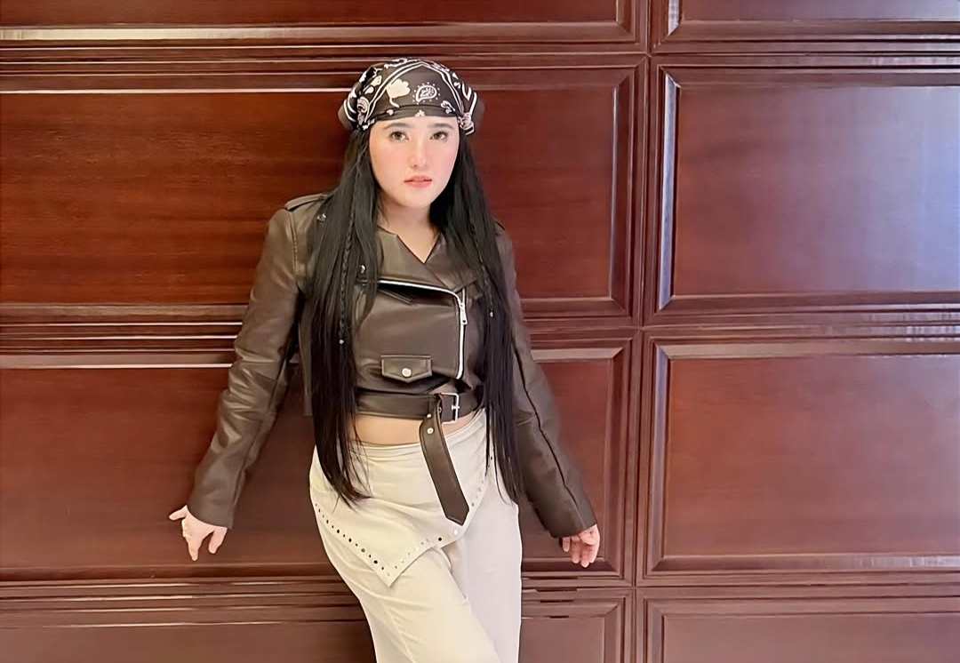 Detik-detik Menegangkan! Via Vallen Terpeleset di Tangga Sambil Gendong Bayi, Begini Kondisi Terbarunya