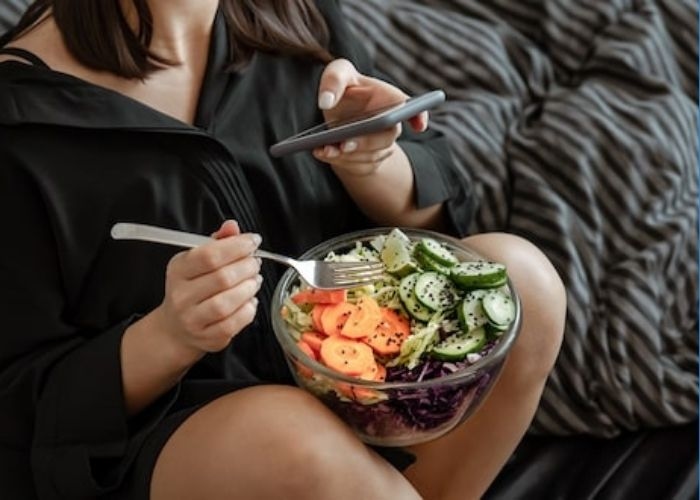 10 Makanan yang Sebaiknya Tidak Dikonsumsi Sebelum Tidur Agar Pencernaan Tetap Sehat