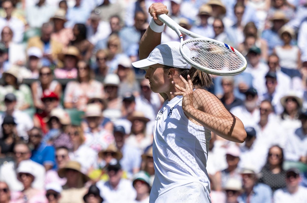 Wimbledon: Iga Swiatek Sikat Mantan Ratu Tenis Dunia, Alexander Zverev Jaga Asa Juara