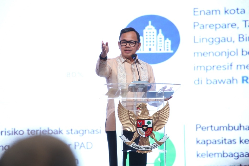 Wamendagri Bima Arya: Pelatihan 25 Kepala Daerah di Singapura Didanai CSR, Bukan APBN
