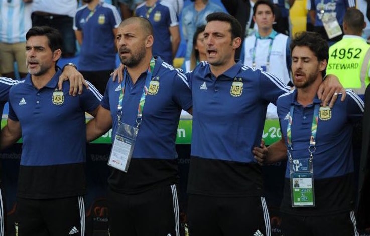 4 Sosok di Samping Scaloni: Jarang Disorot Padahal Jadi Kunci Solidnya Argentina