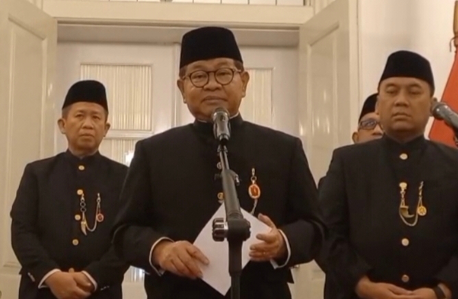 Pramono Buka Peluang Tuntut Ganti Rugi Kerusakan JPO di Tendean