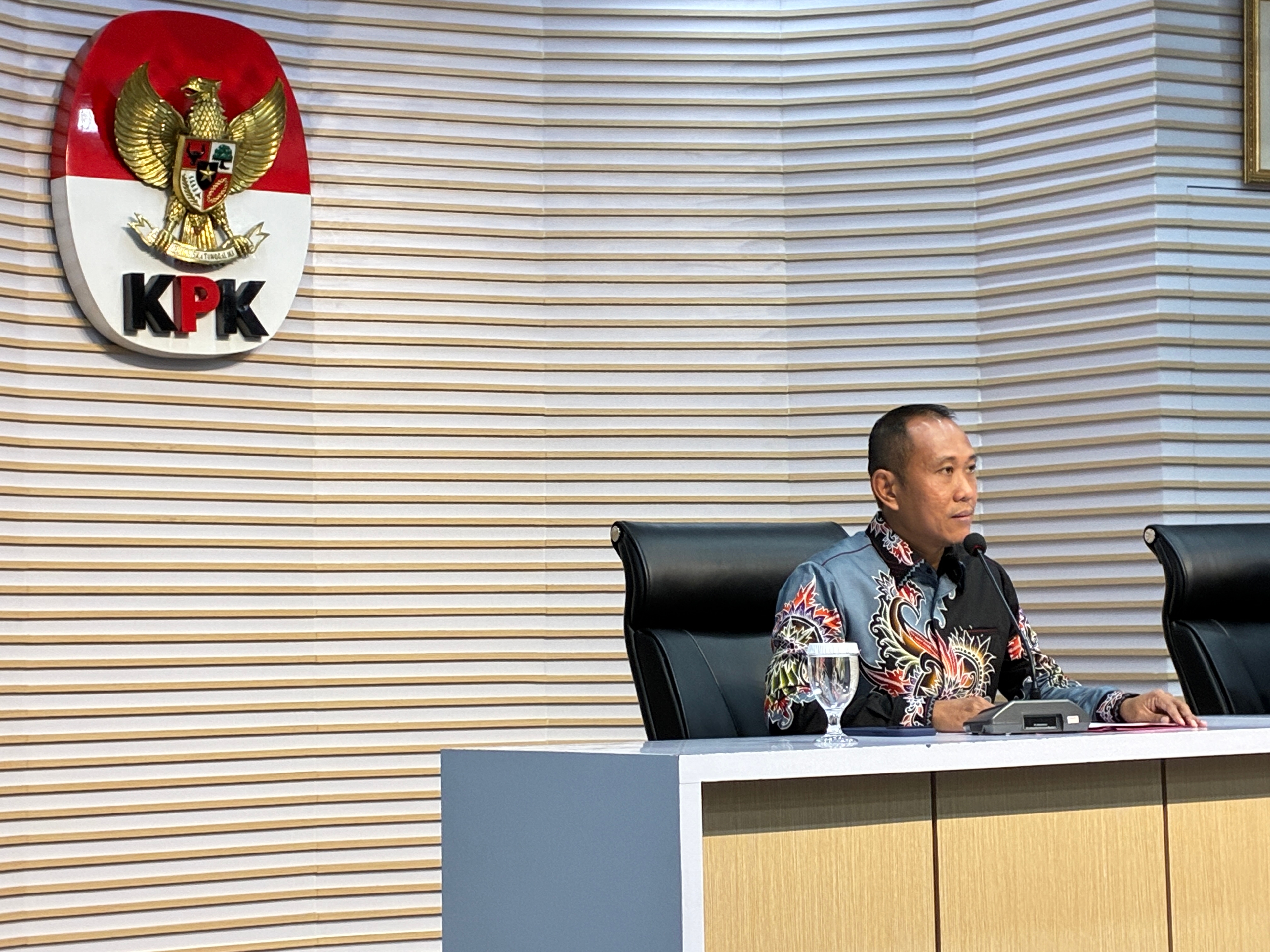 KPK Tahan Tiga Tersangka Baru Kasus Suap Dana Hibah Pokmas Jatim, Anwar Sadad Diduga Terima Rp6,9 Miliar