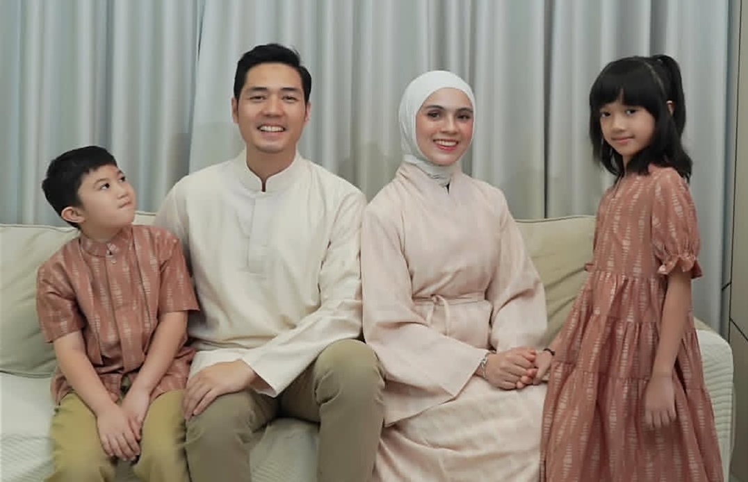 Api Berkobar di Depan Gang Rumah, Nycta Gina Syok Berat hingga Lemas