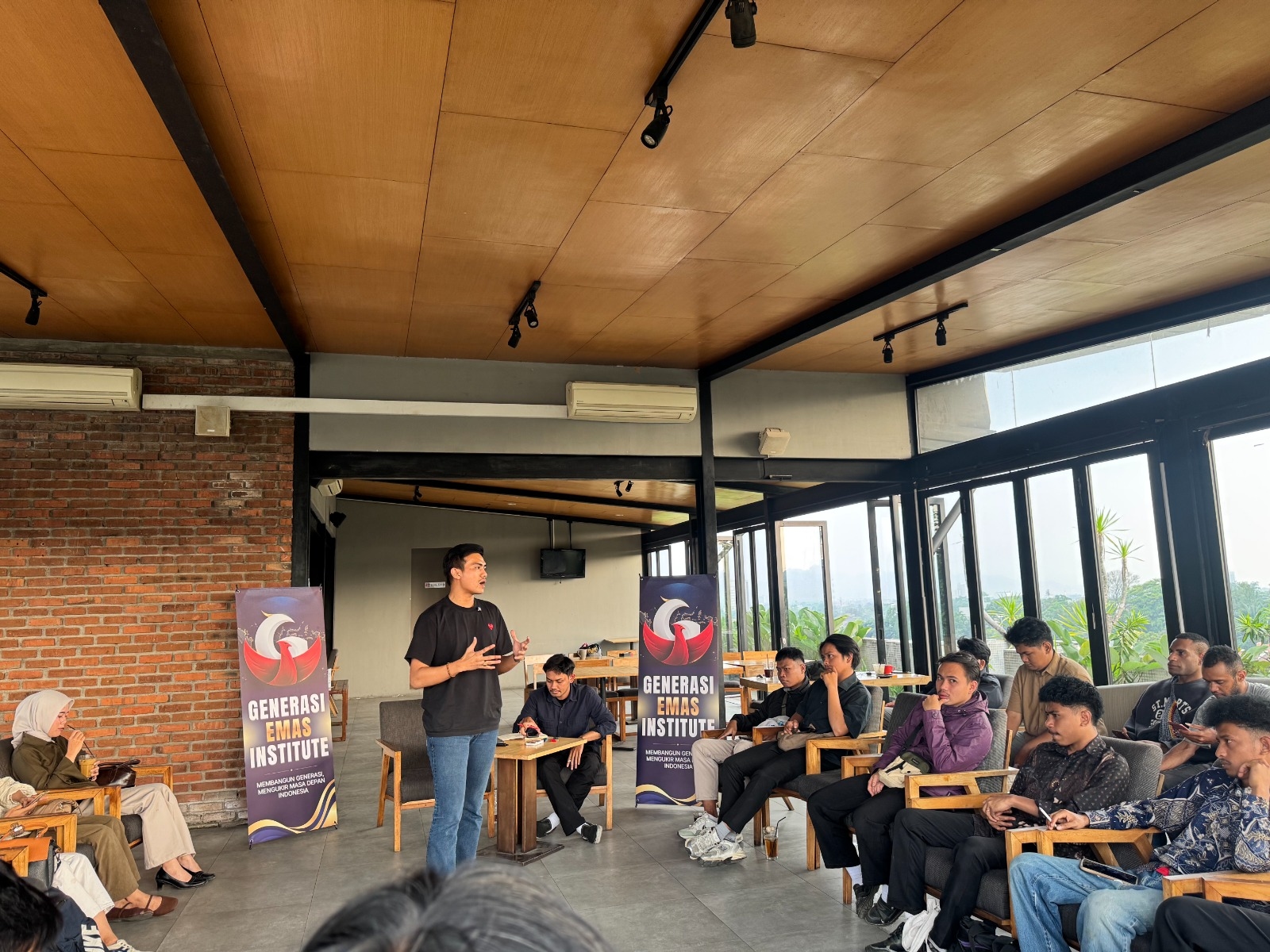Gelar FGD di Bandung, Generasi Emas Institute Tekankan Perlunya Kaum Muda Paham Persoalan Bangsa Secara Fundamental