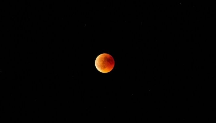 8 Hal yang Sebaiknya Dihindari Saat Gerhana Matahari Total agar Mata Tetap Aman