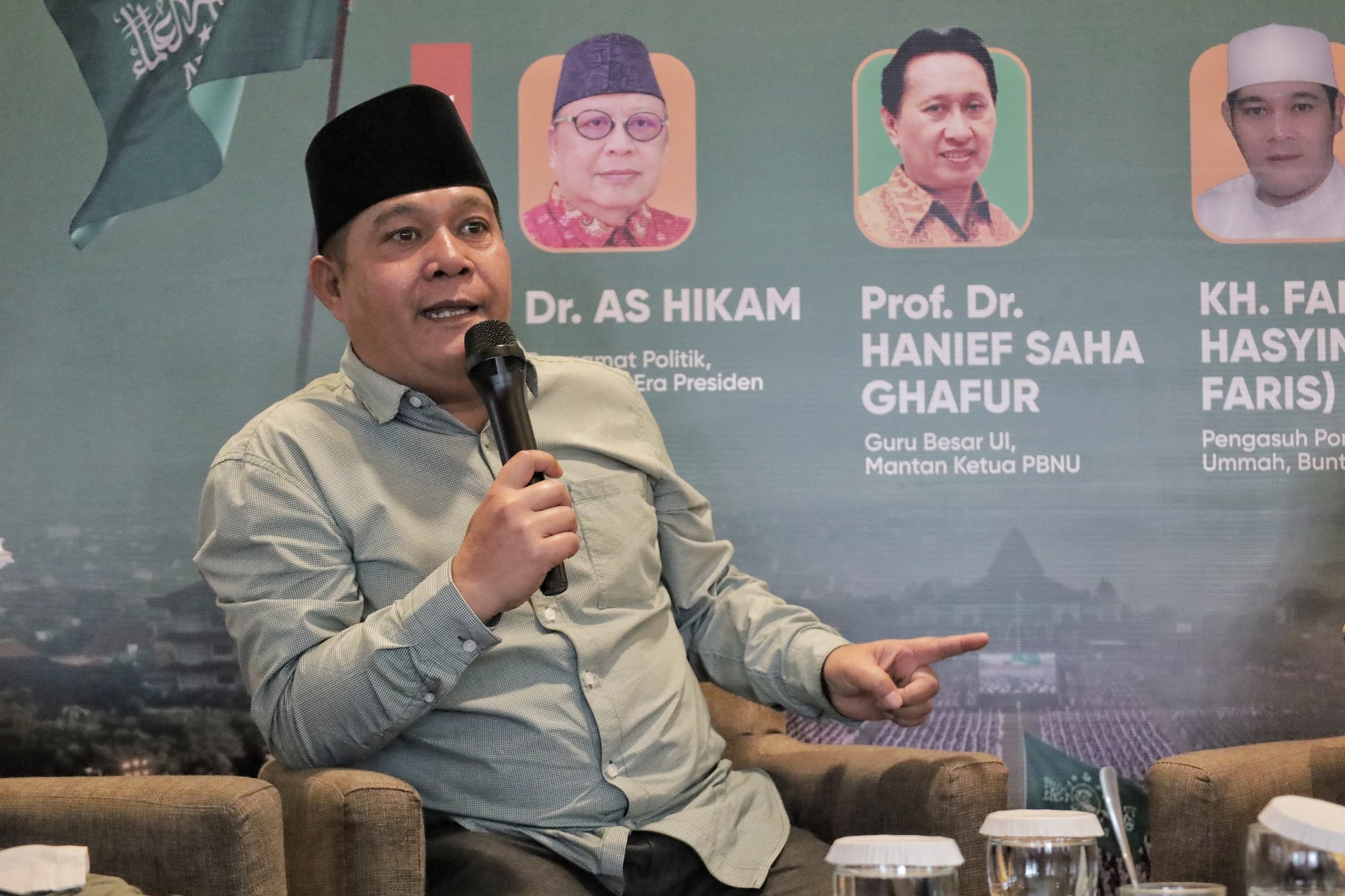 Puji Buntet Pesantren Cirebon, Gus Yahya Disebut Tak Hargai Kiai Kampung