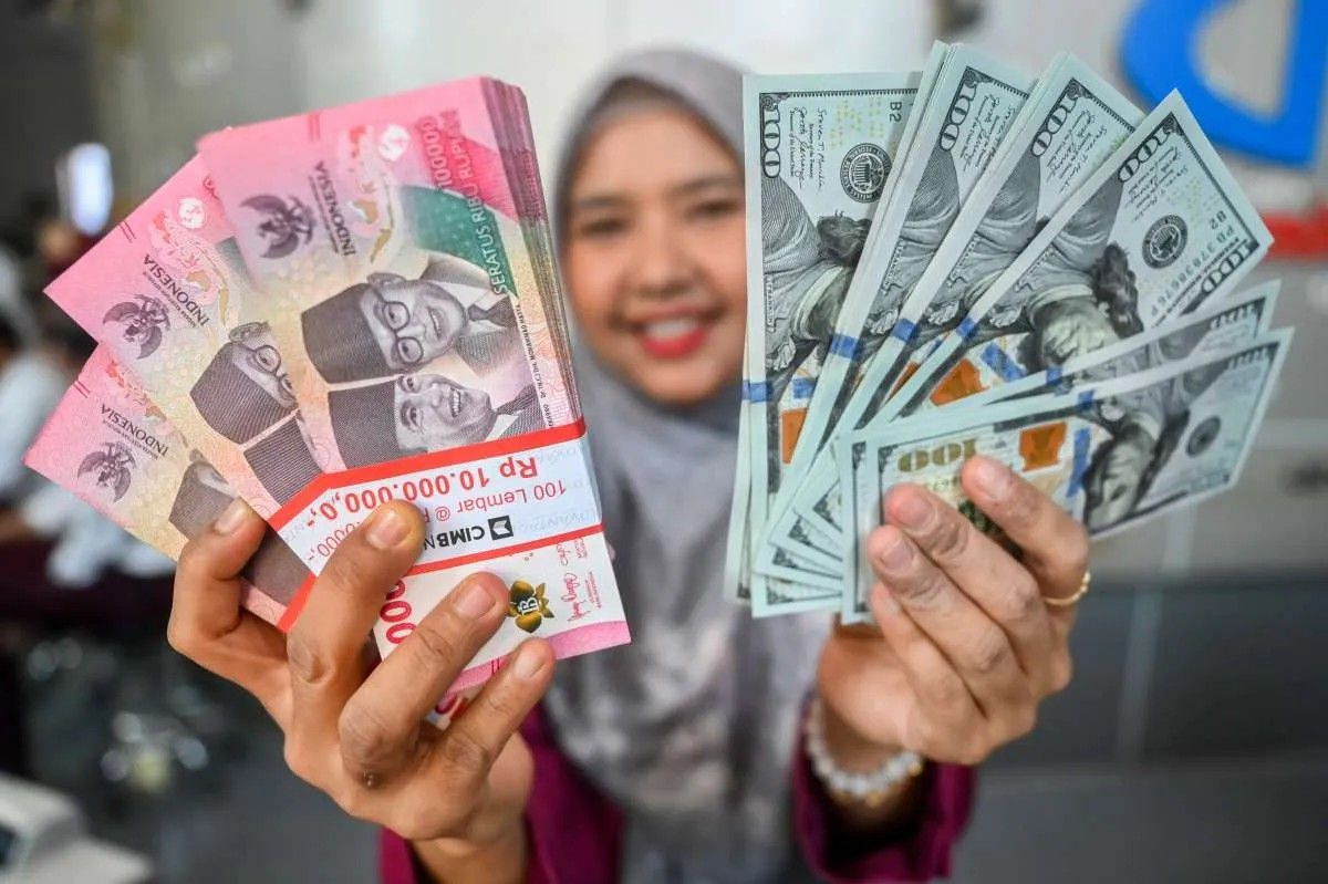 Sentimen Data PDB RI Belum Berdampak, Rupiah Ditaksir Melemah ke Rp17.980