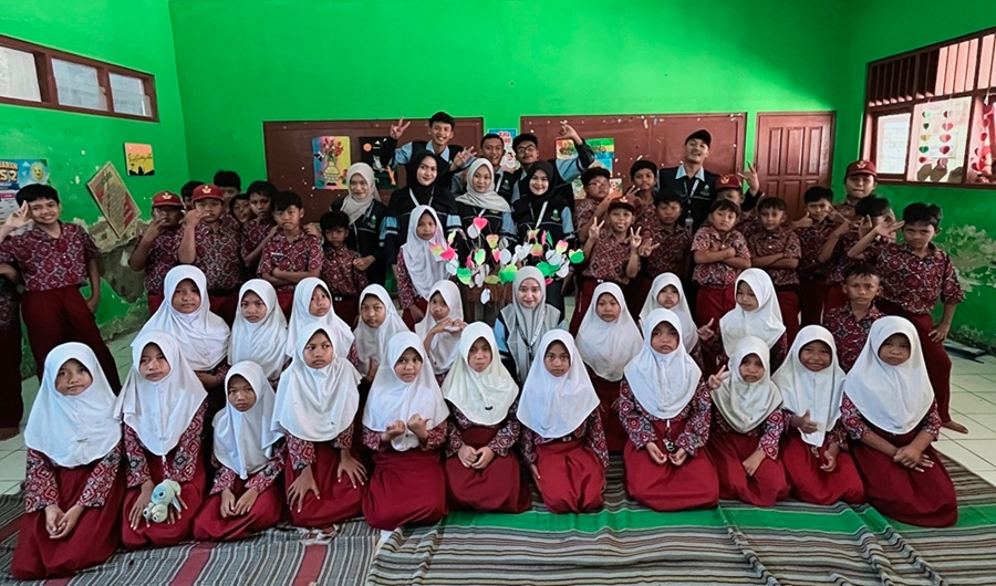 Teman Bukan Lawan, Mahasiswa KKN UIN Walisongo Edukasi Bahaya Bullying di SDN 1 Kebonsari Kendal