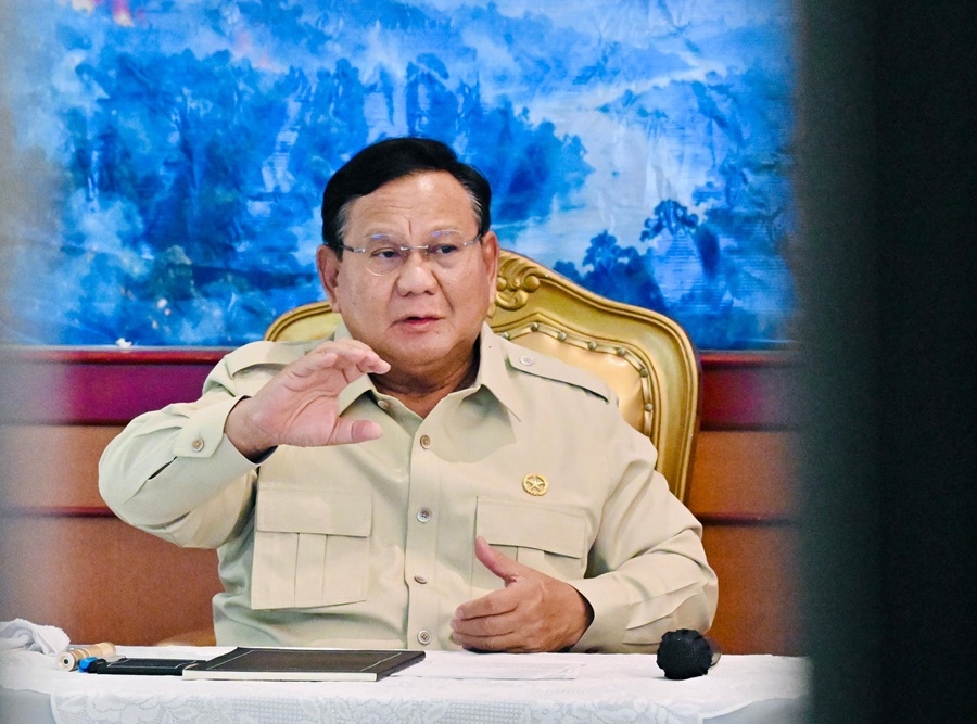 Presiden Prabowo Lanjut Tinjau Karhutla Kalteng, Terima Laporan Kekurangan Heli Water Bombing dan Pompa Air
