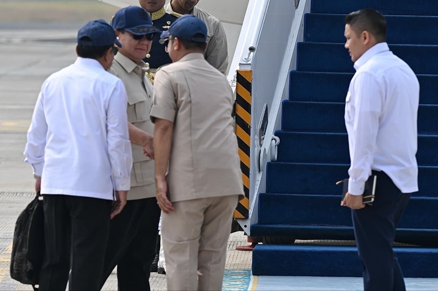 Enggan Hanya Terima Laporan, Prabowo Pastikan Langsung Api Karhutla Sudah Padam dan Tidak Berulang