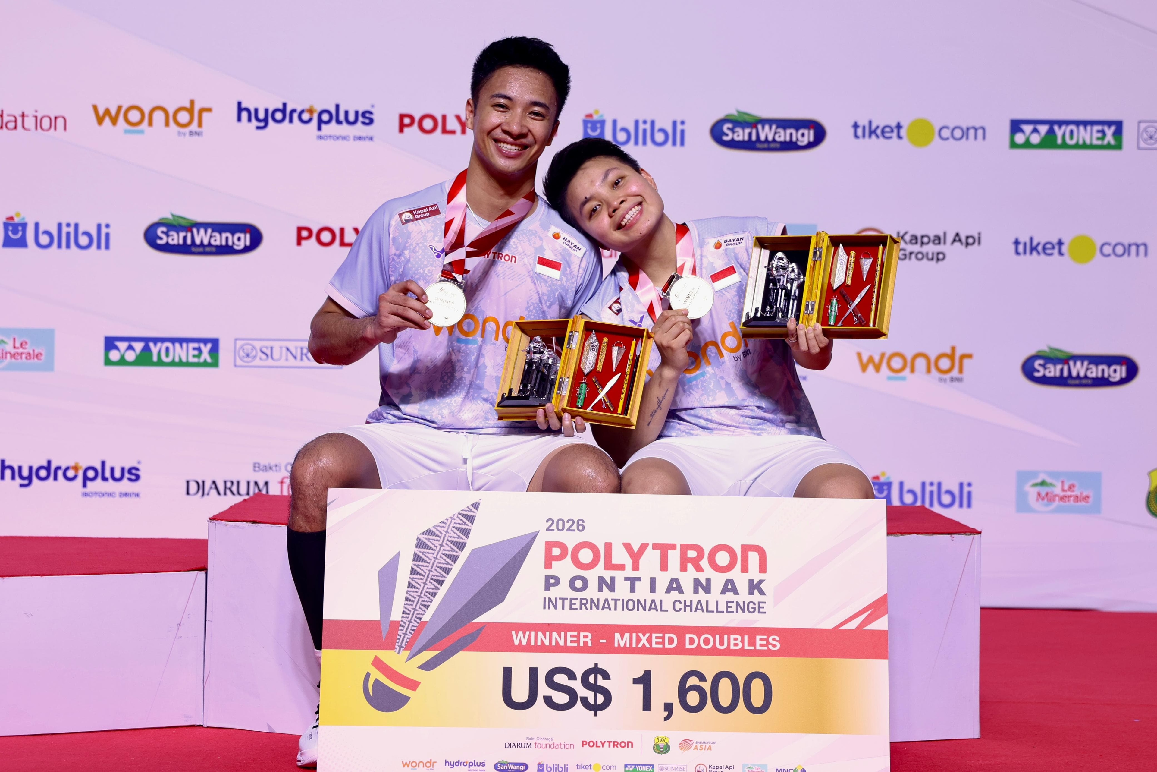Pontianak International Challenge: Apriyani Sabet Gelar Perdana Bersama Dejan, Juara Ganda Campuran