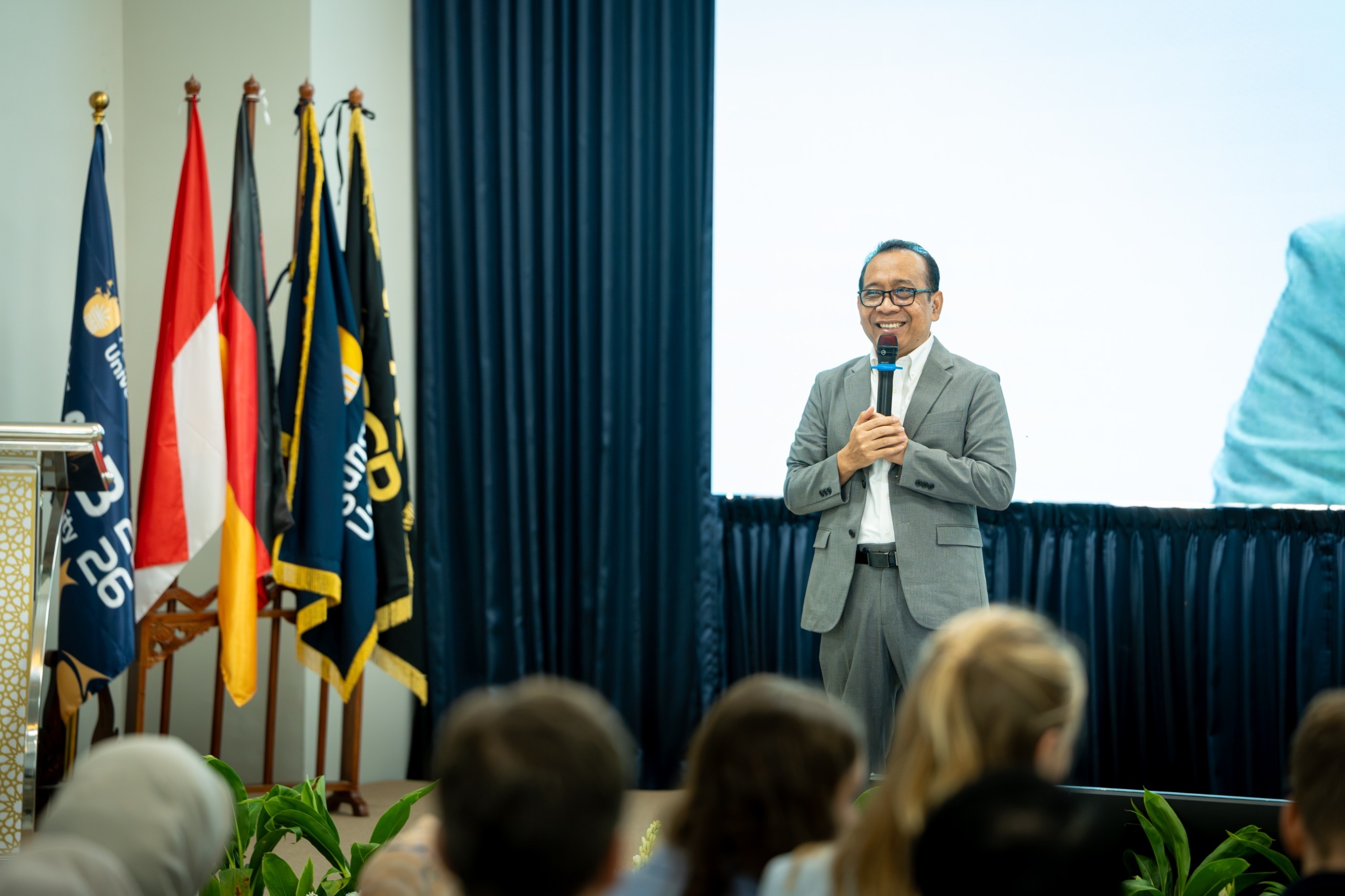 Pratikno Dorong Mahasiswa Bangun Growth Mindset dan Keterampilan T-Shaped