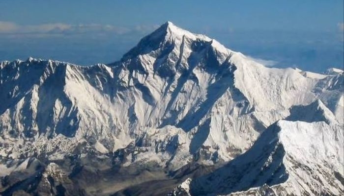 Apa Gunung Tertinggi Nomor 1 di Dunia? Simak 12 Daftar Puncak Tertinggi