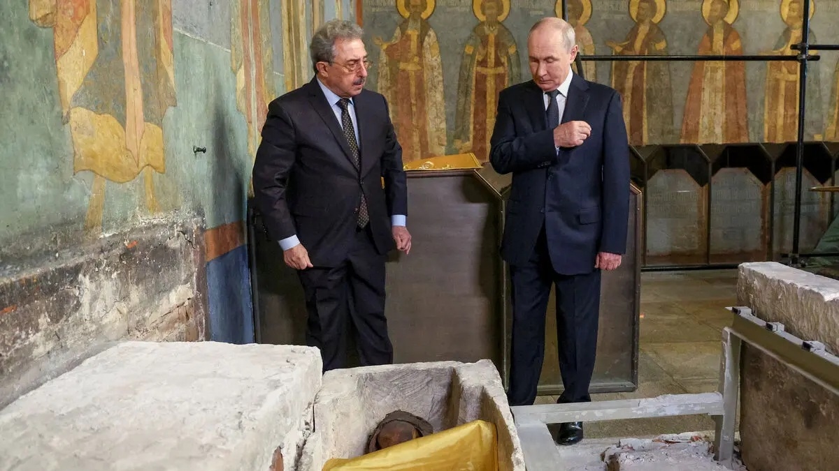 Putin Kirim Tulang Panglima Perang Rusia Abad ke-14 ke Garis Depan Pertempuran di Ukraina, Apa Tujuannya?