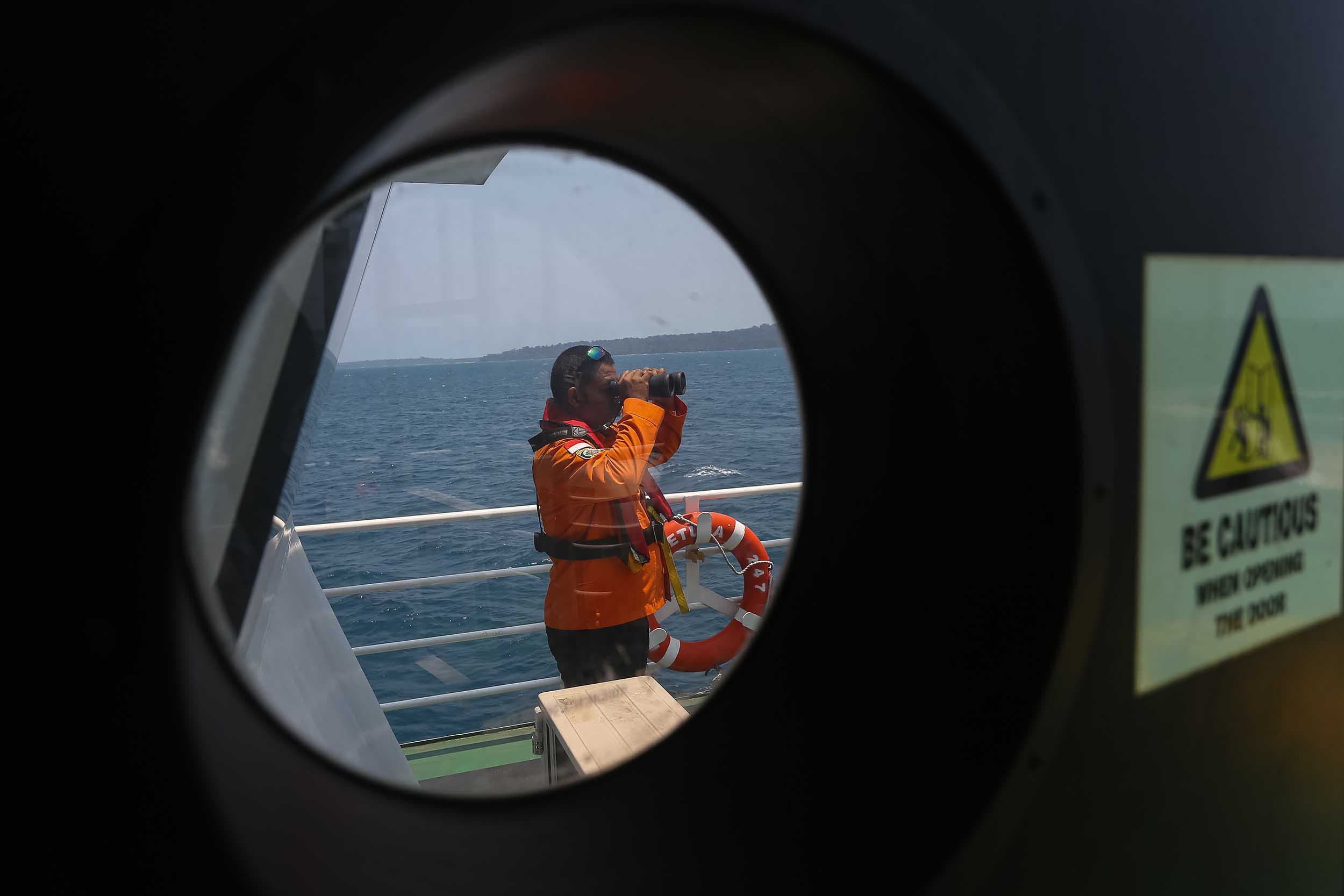 Pencarian 5 Jurnalis dan 3 Kru Kapal di Selat Sunda Resmi Dihentikan