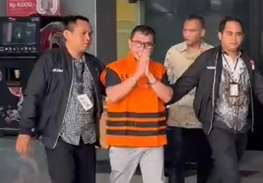 Bupati Sirajudin Lasena Ditangkap di Hotel Usai Bertemu Pihak Swasta