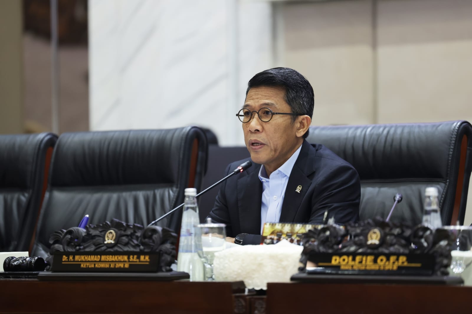 Komisi XI dan BI Bahas Jurus Jaga Rupiah, Ada Soal Valas hingga QRIS