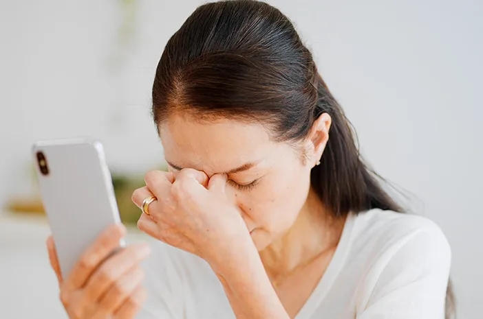 Tips Detoks Media Sosial ala Sahabat Nabi: Seni Menjaga Lisan dan Hati di Era Digital