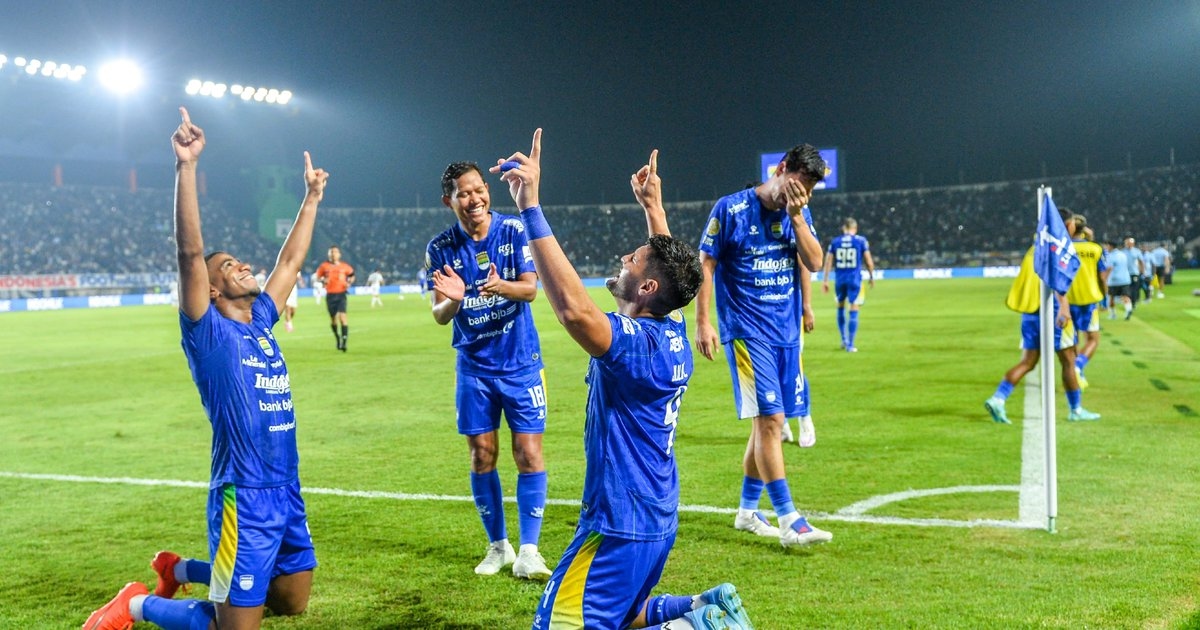 Persib vs Persik: Sundulan Gol Tunggal Julio Cesar Bawa Maung Bandung Menang di Kandang