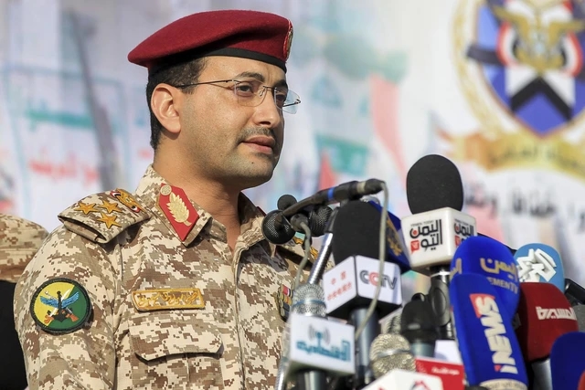 Houthi Klaim Serang Bandara Riyadh dan Pangkalan Udara Khamis Mushait, Saudi Sebut Rudal Berhasil Dicegat